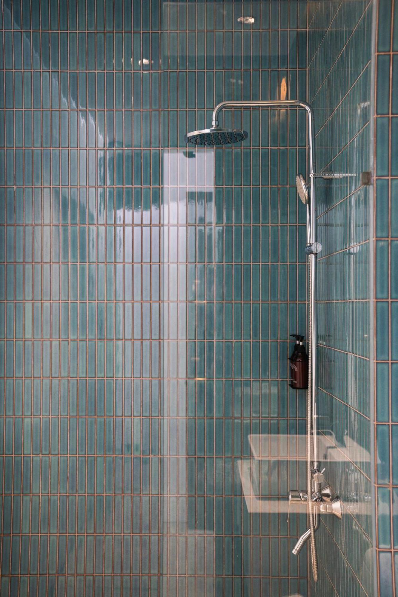 Brown Dot Saigon 3*