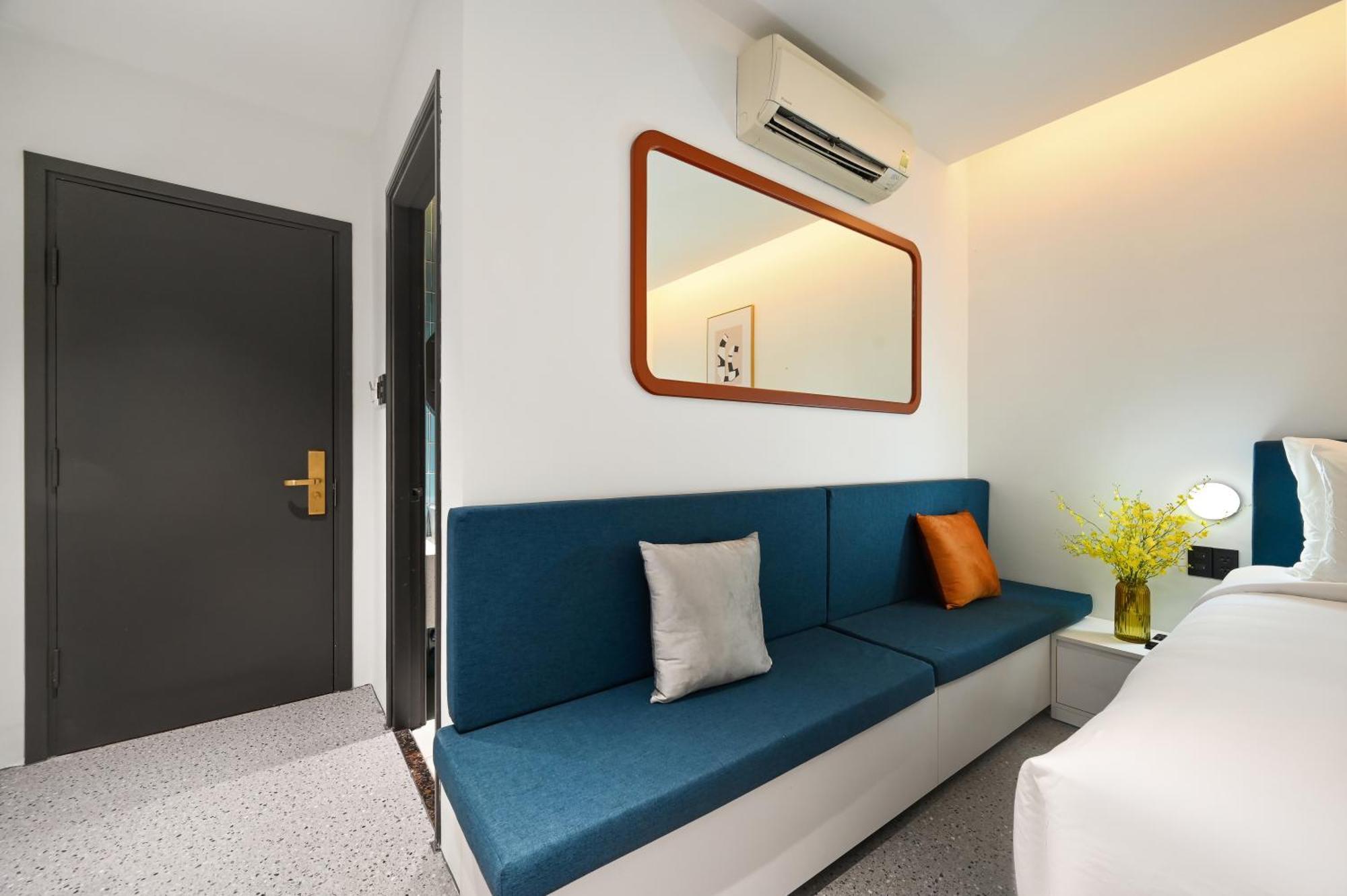 Brown Dot Saigon Airport 3*