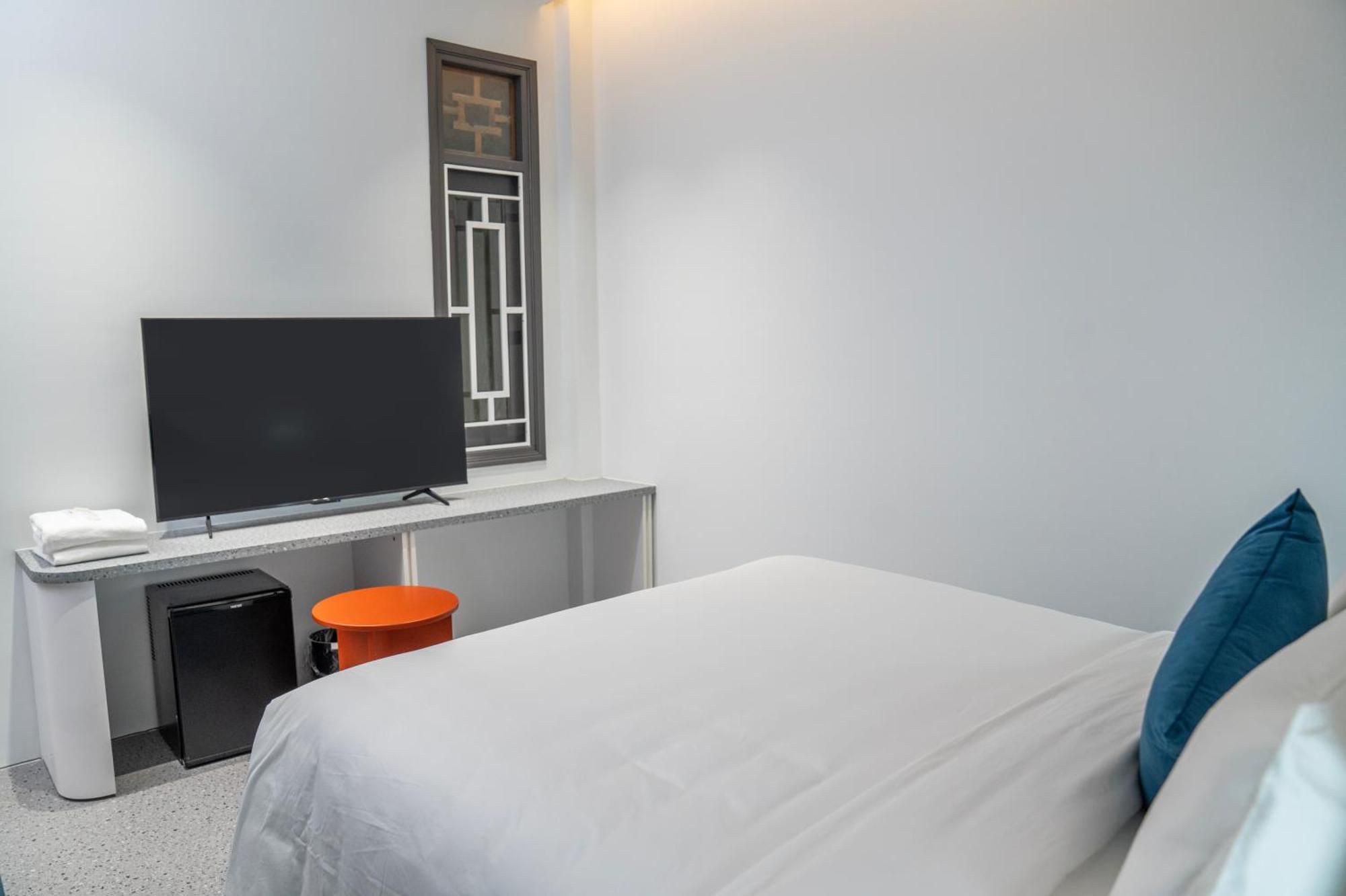 Brown Dot Saigon Hotel 3*